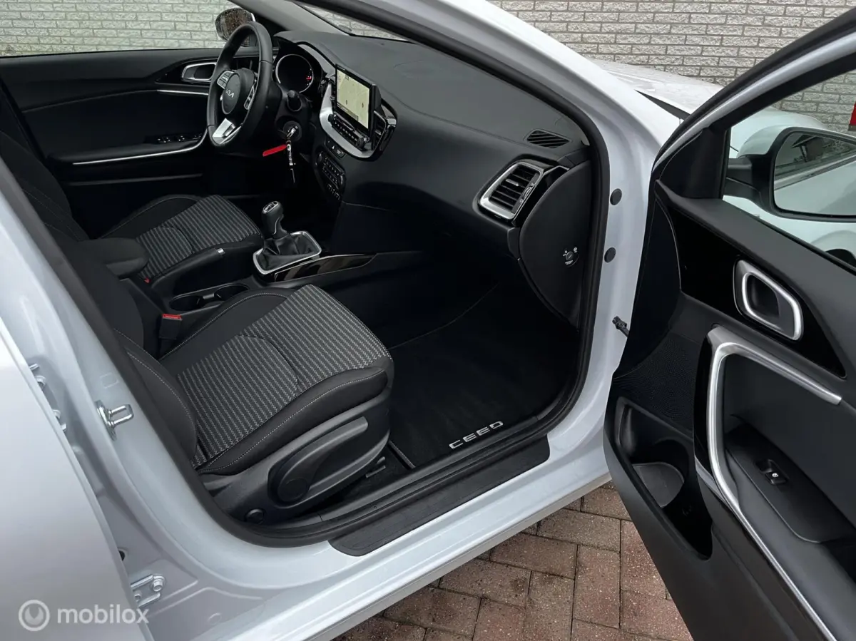 1.5 T-GDi DynamicLine NAVI/CAMERA/CRUISE