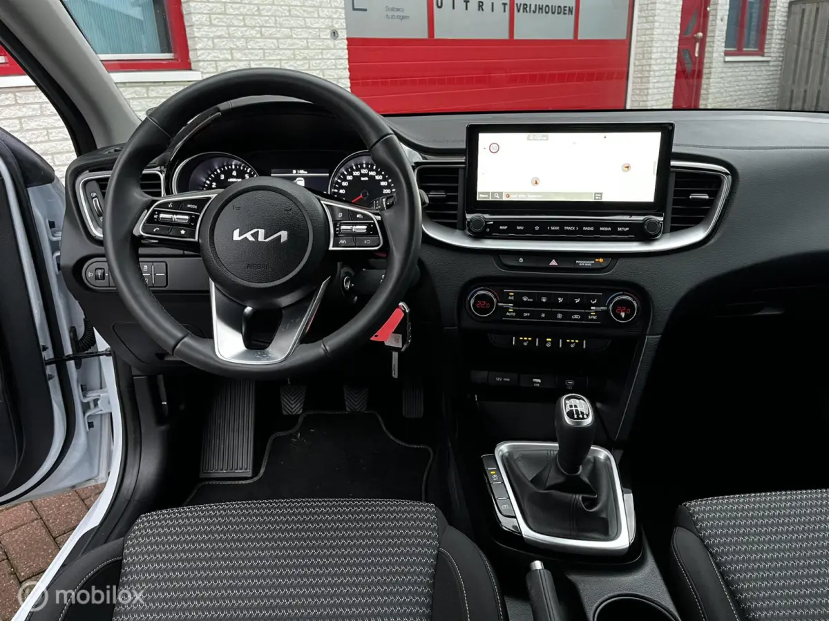 1.5 T-GDi DynamicLine NAVI/CAMERA/CRUISE