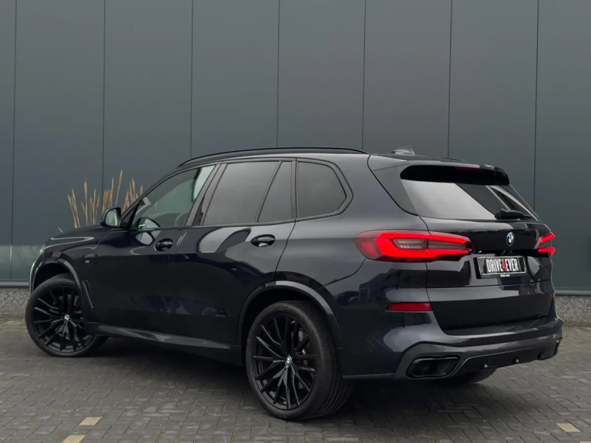 xDrive40d M PACK PANO KUIPSTOELEN LEDER LED NAVI CAMERA
