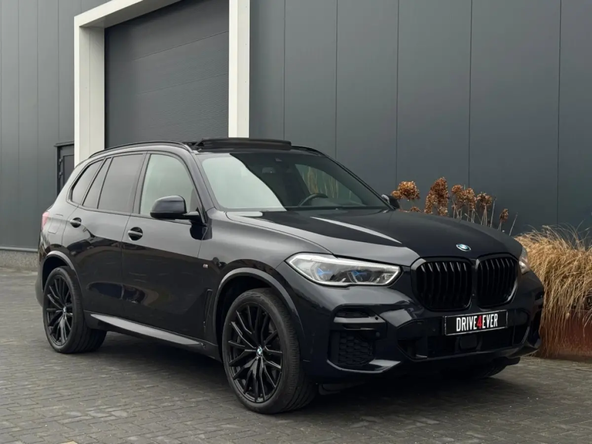 xDrive40d M PACK PANO KUIPSTOELEN LEDER LED NAVI CAMERA
