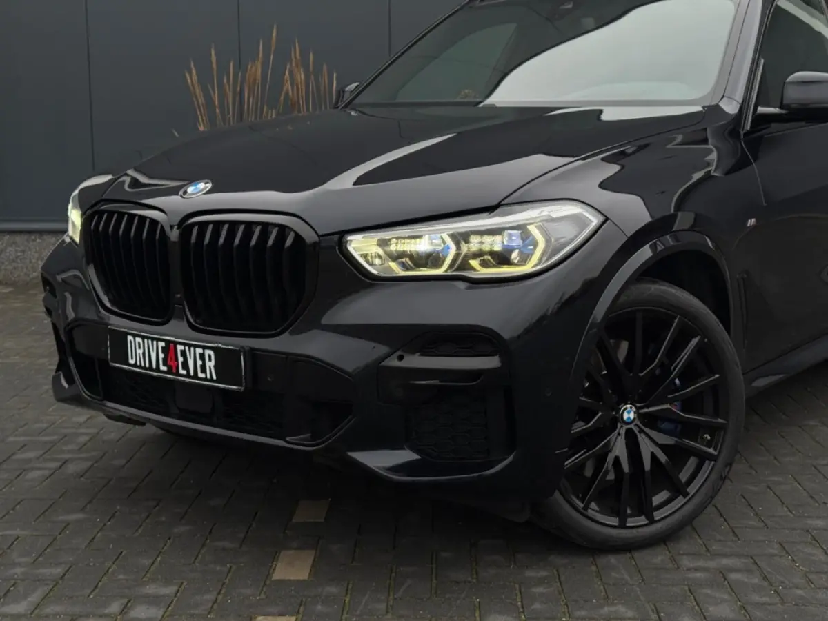 xDrive40d M PACK PANO KUIPSTOELEN LEDER LED NAVI CAMERA