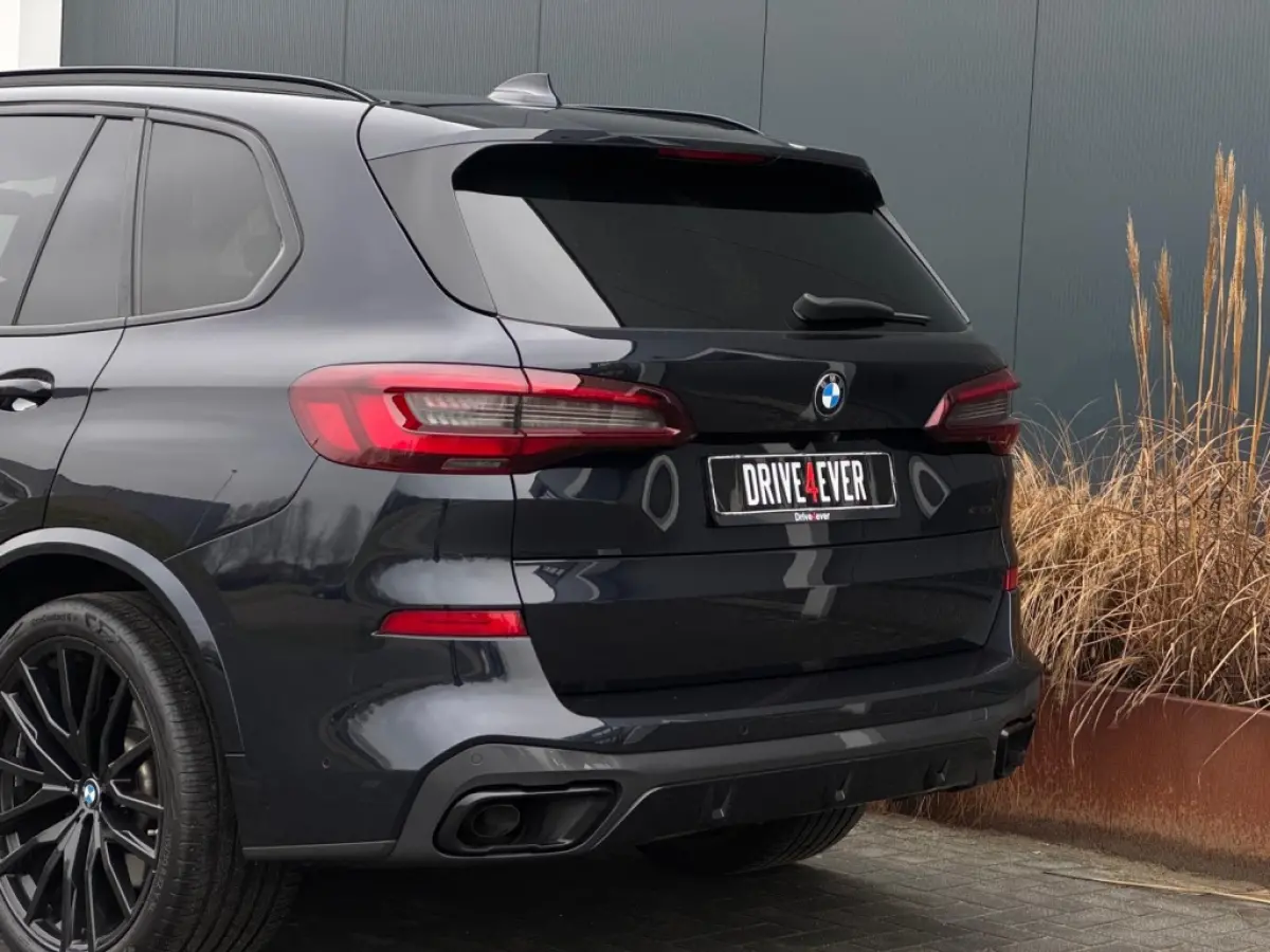 xDrive40d M PACK PANO KUIPSTOELEN LEDER LED NAVI CAMERA