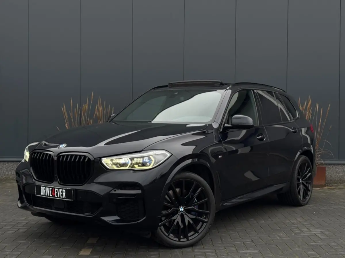 xDrive40d M PACK PANO KUIPSTOELEN LEDER LED NAVI CAMERA