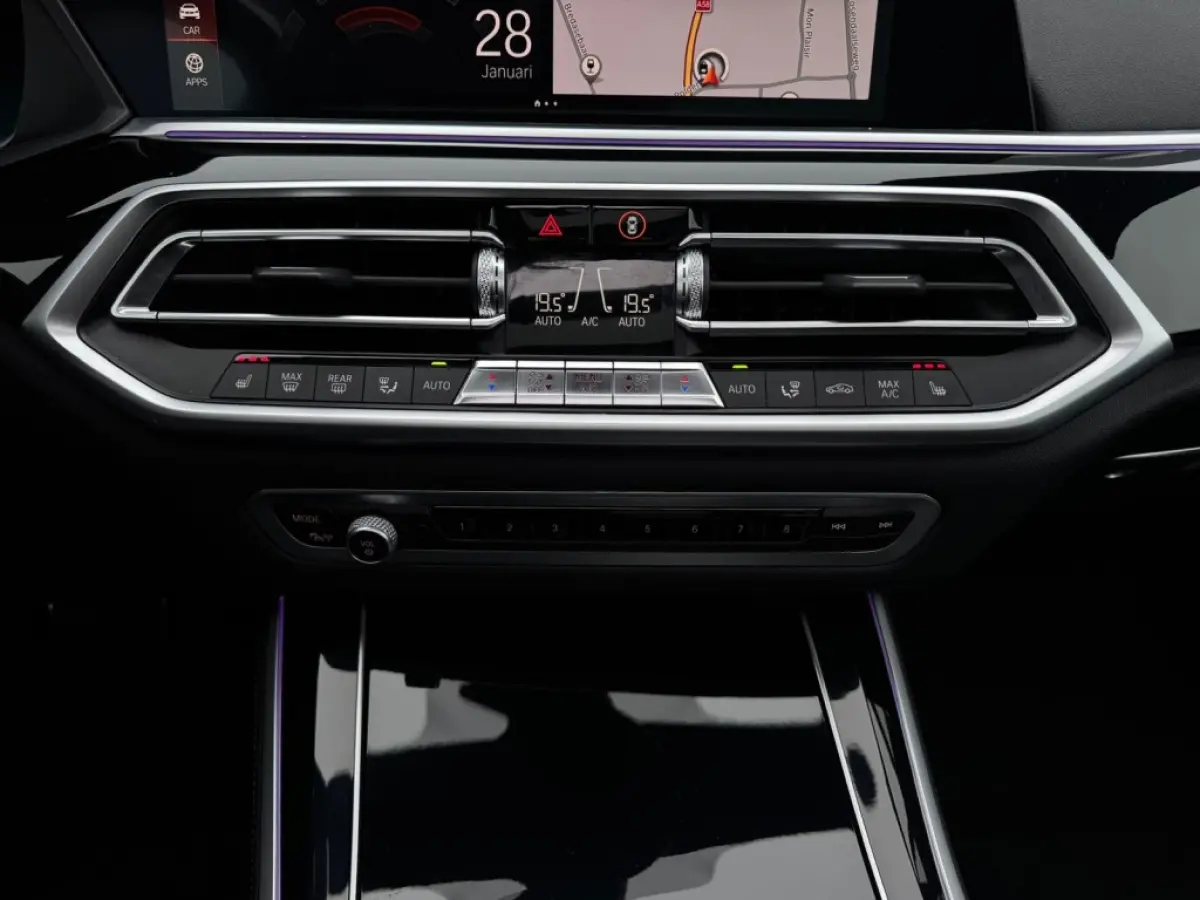 xDrive40d M PACK PANO KUIPSTOELEN LEDER LED NAVI CAMERA