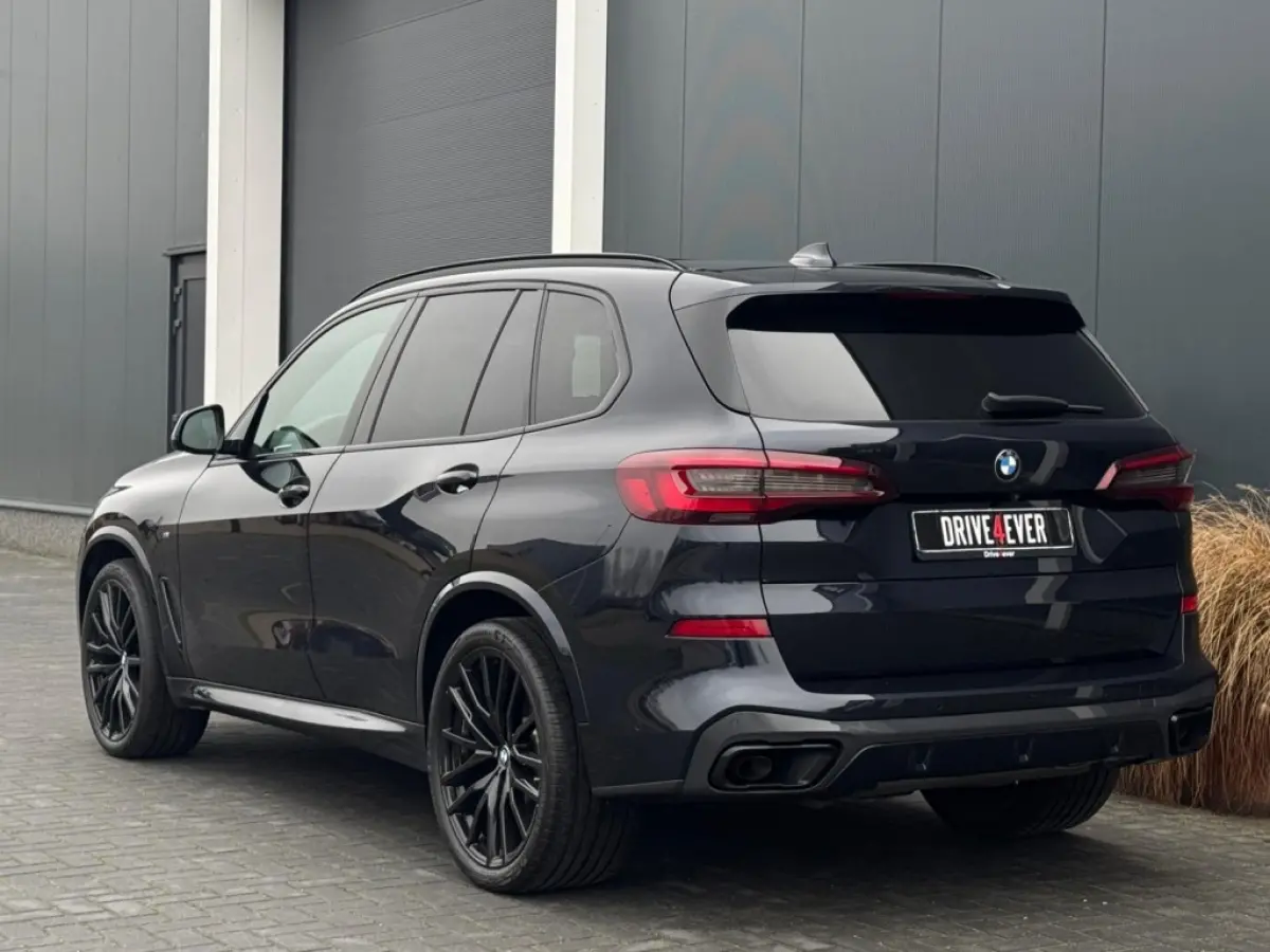 xDrive40d M PACK PANO KUIPSTOELEN LEDER LED NAVI CAMERA