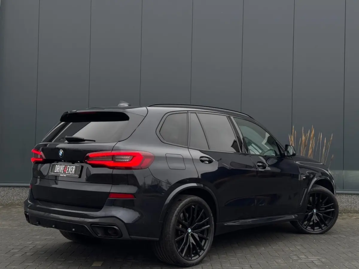 xDrive40d M PACK PANO KUIPSTOELEN LEDER LED NAVI CAMERA