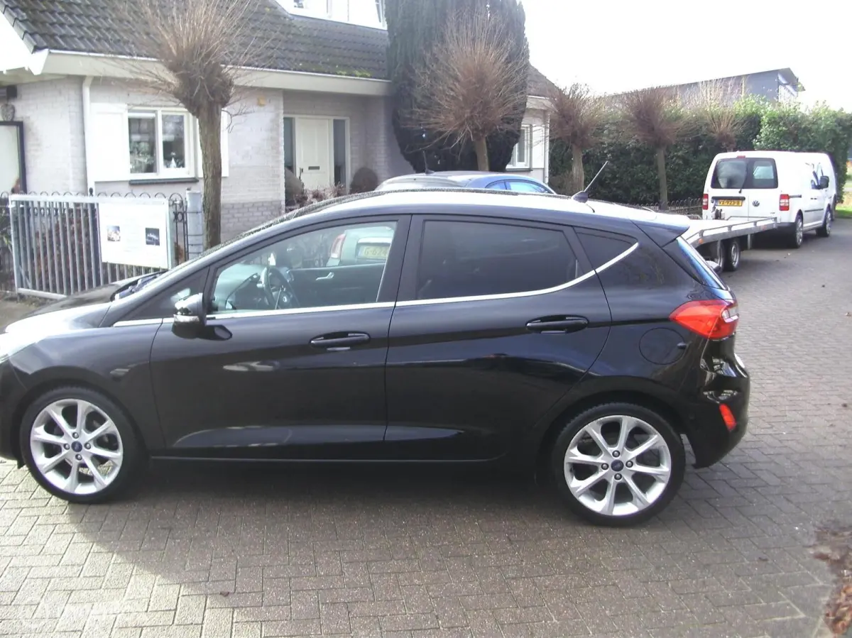 1.0 EcoBoost Titanium