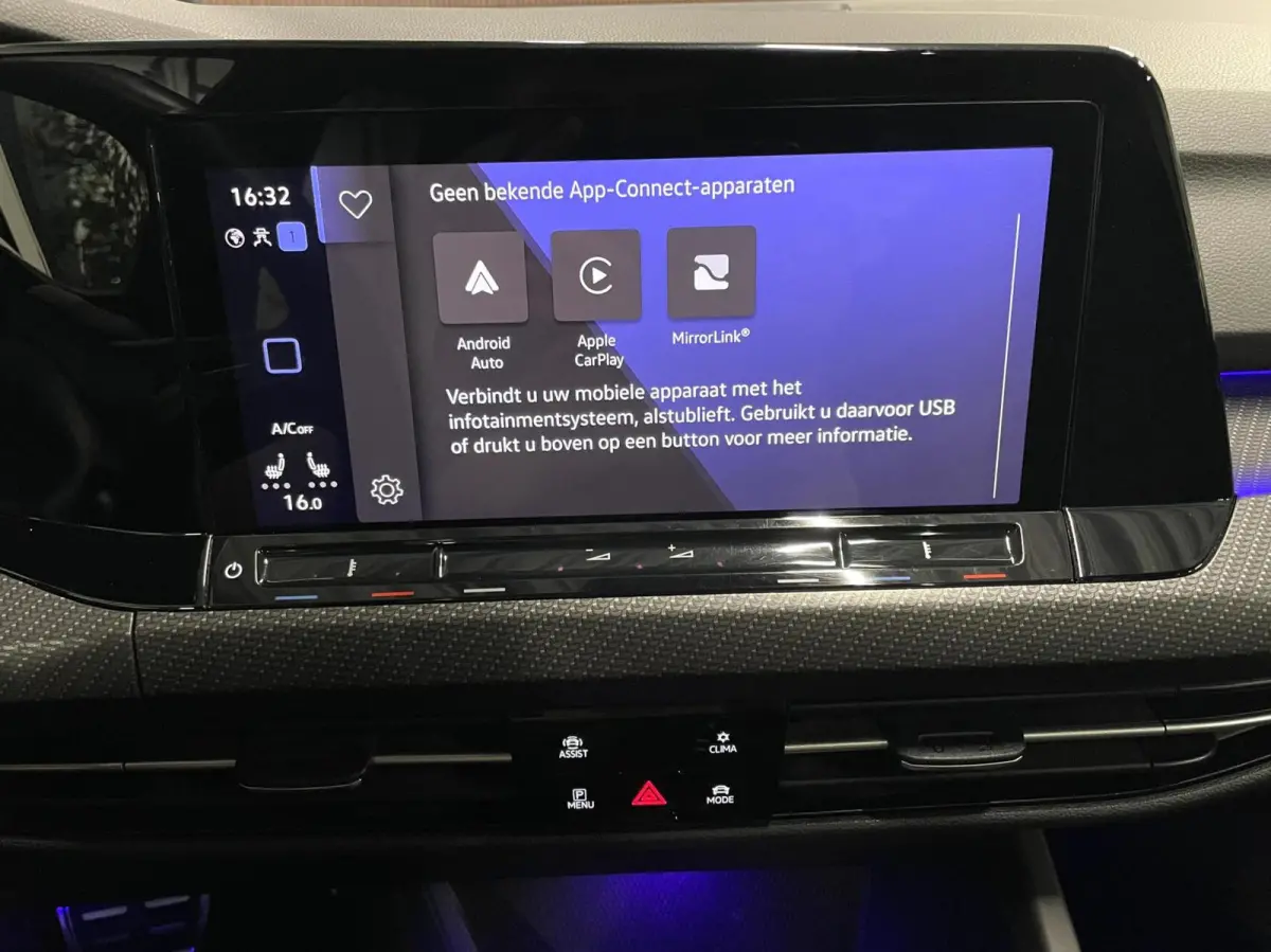 1.5 eTSI 2x R-Line/ Cam/ IQ LED/ Pano/ Harman/Kardon