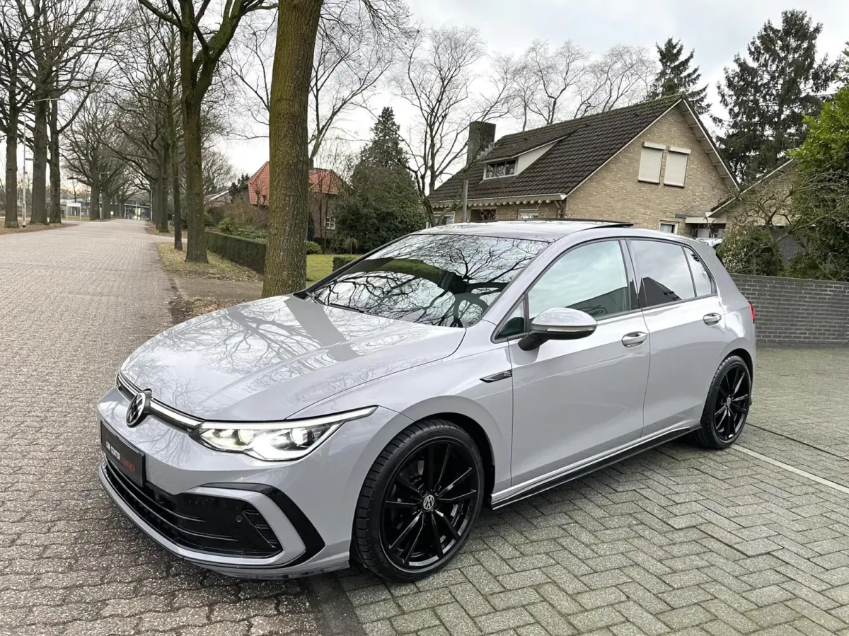 1.5 eTSI 2x R-Line/ Cam/ IQ LED/ Pano/ Harman/Kardon