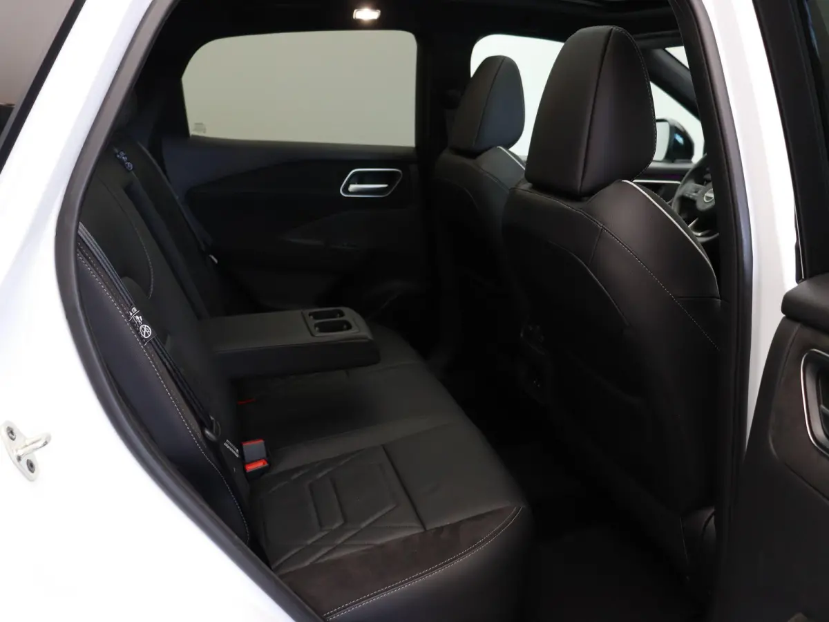 158pk MHEV Xtronic N-Design | Lederen bekleding | Climate control | Rondomzicht camera | Google intergratie | Pilot assist |