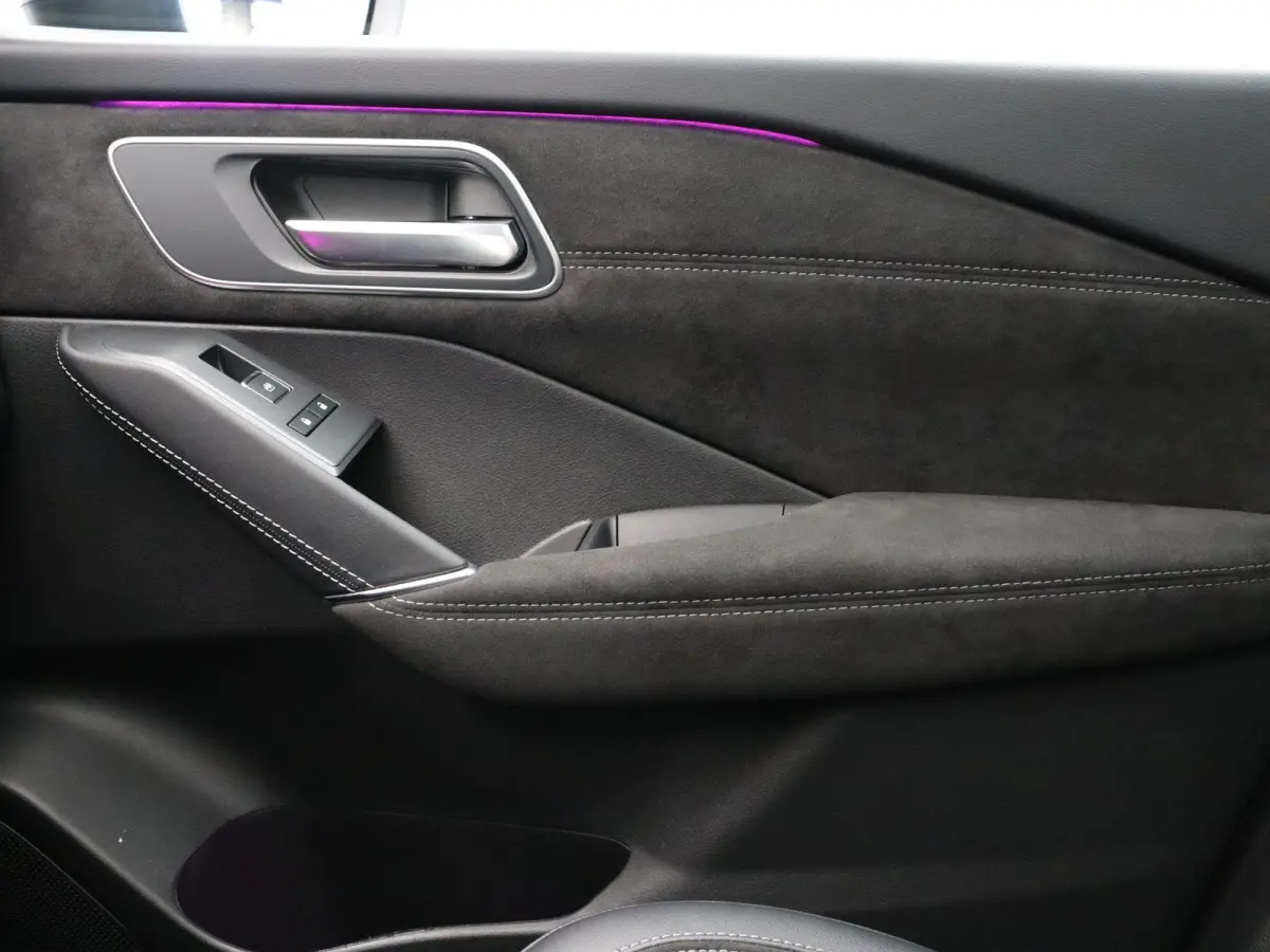 158pk MHEV Xtronic N-Design | Lederen bekleding | Climate control | Rondomzicht camera | Google intergratie | Pilot assist |