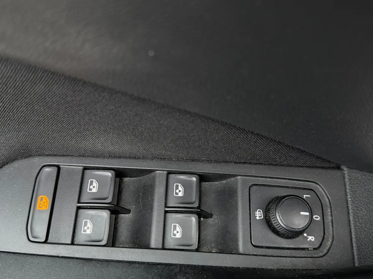 1.0 TSI DSG Sport Business Navigatie Virtual Cockpi