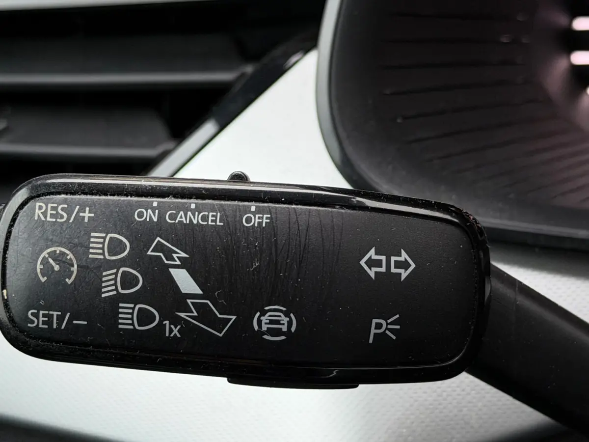 1.0 TSI DSG Sport Business Navigatie Virtual Cockpi