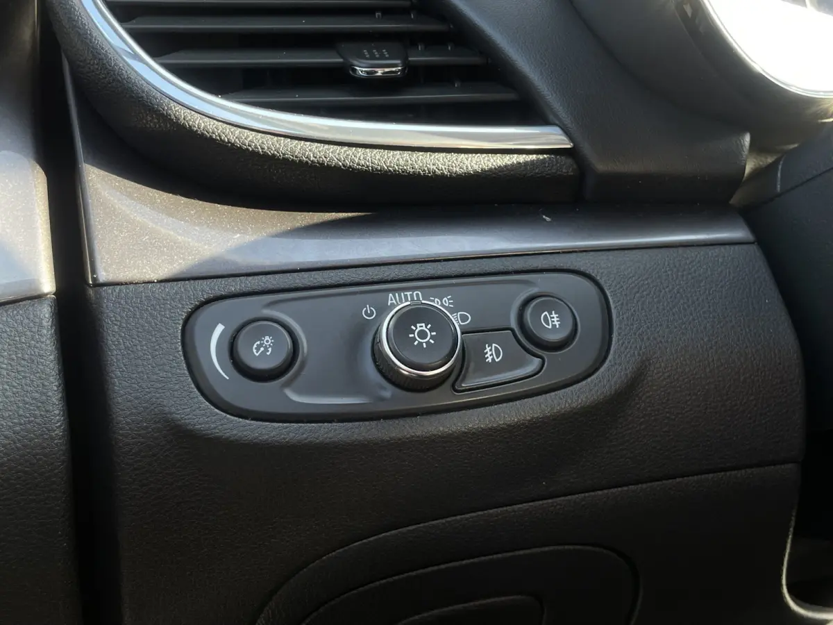 1.4 Turbo Innovation | Leer | Camera | Stoelverwarming | Trekhaak