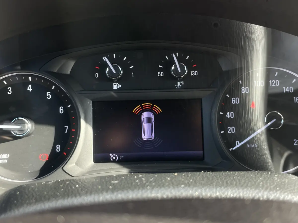 1.4 Turbo Innovation | Leer | Camera | Stoelverwarming | Trekhaak