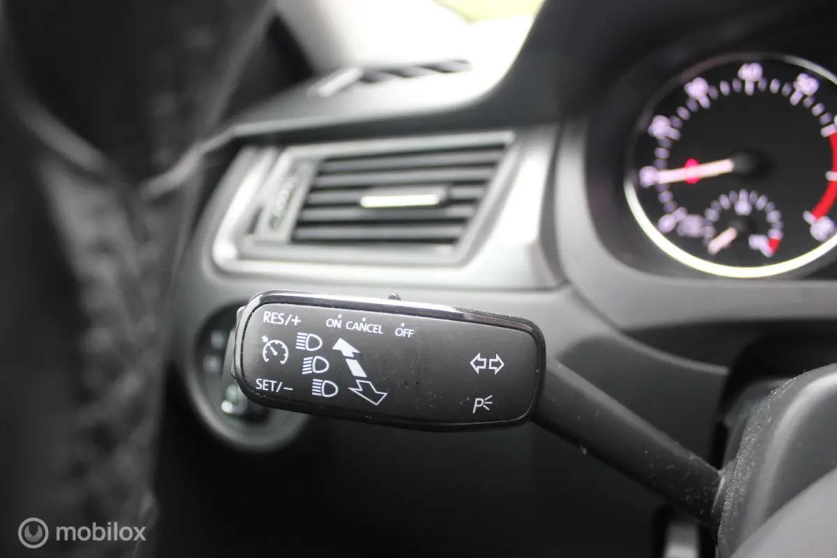 1.2 TSI Greentech JOY NAVI / CLIMA / CRUISE
