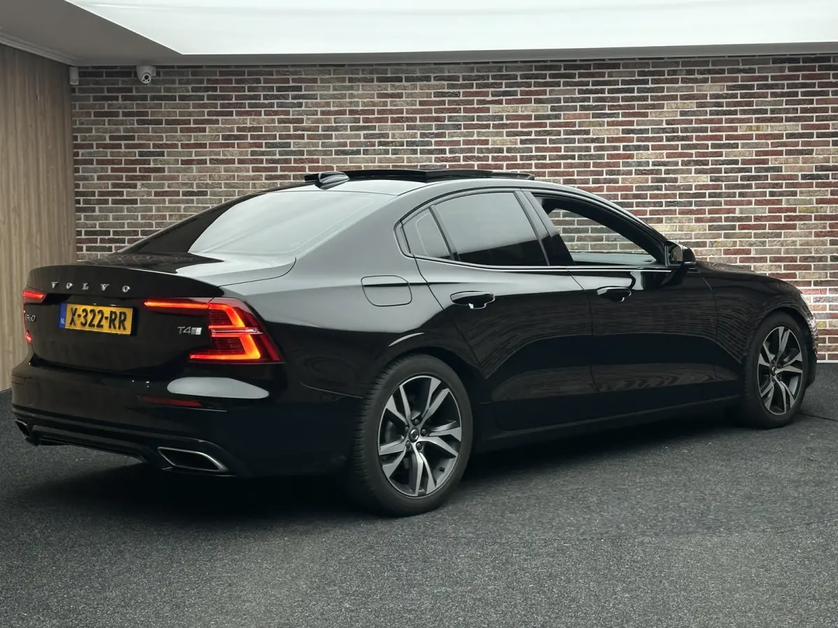 2.0 T4 R-Design Camera | Adaptieve cruise | Elekt. verstelbare stoel