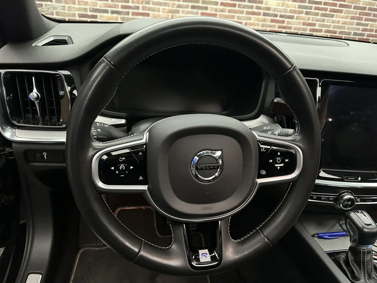 2.0 T4 R-Design Camera | Adaptieve cruise | Elekt. verstelbare stoel