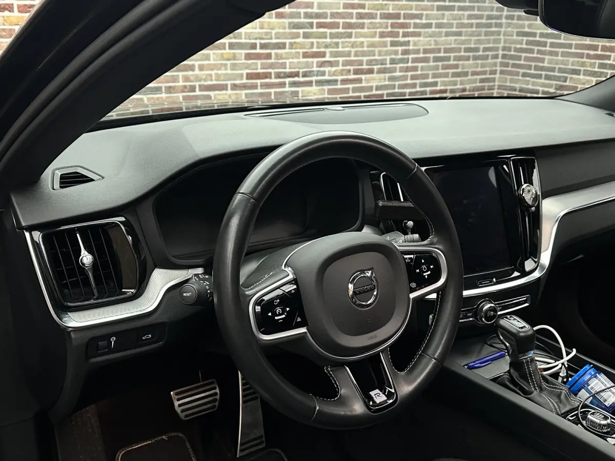 2.0 T4 R-Design Camera | Adaptieve cruise | Elekt. verstelbare stoel