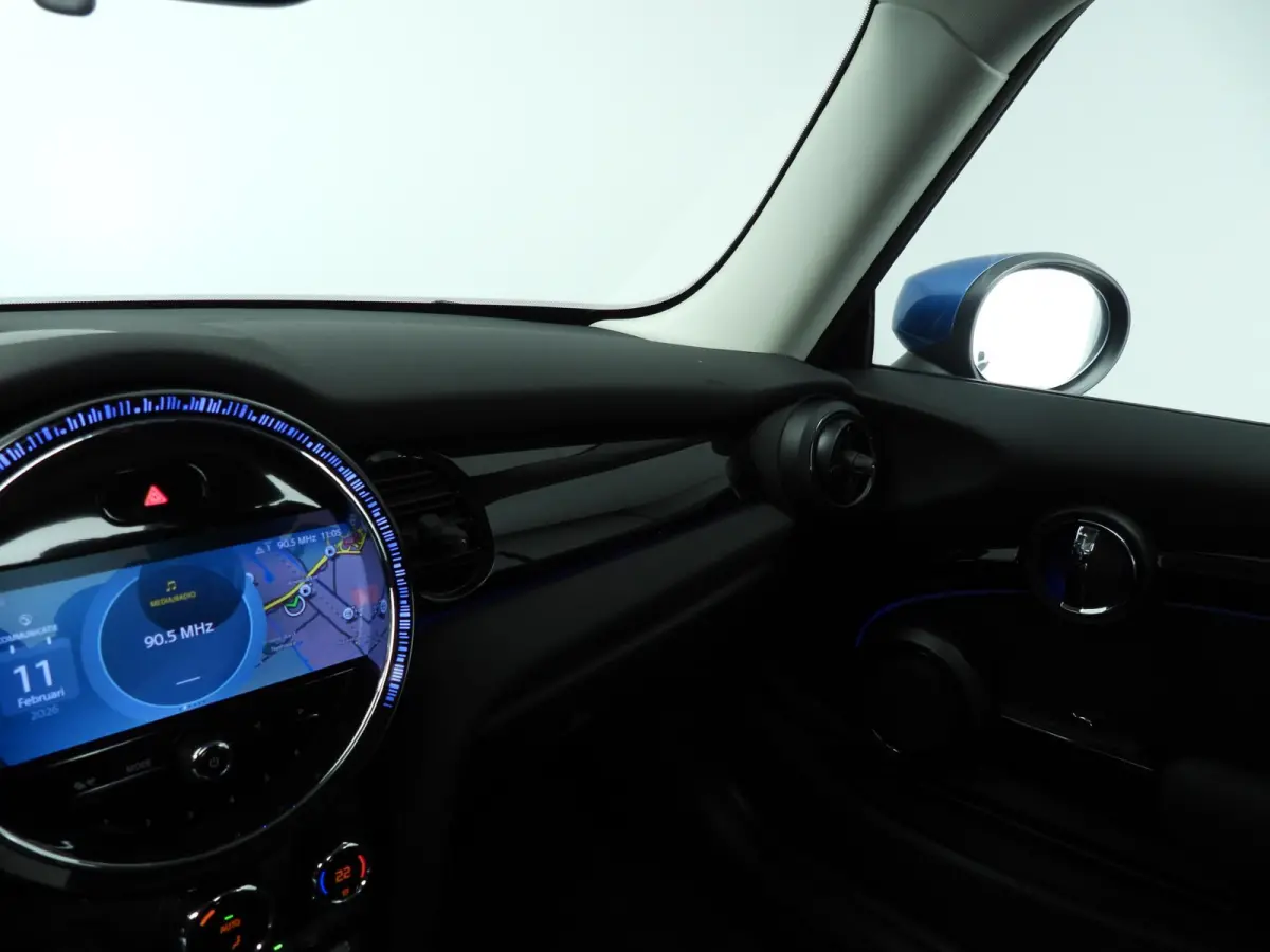 One Sportstoelen / Climate / Cruise / LED / PDC / ISOFIX / Alu wielen black