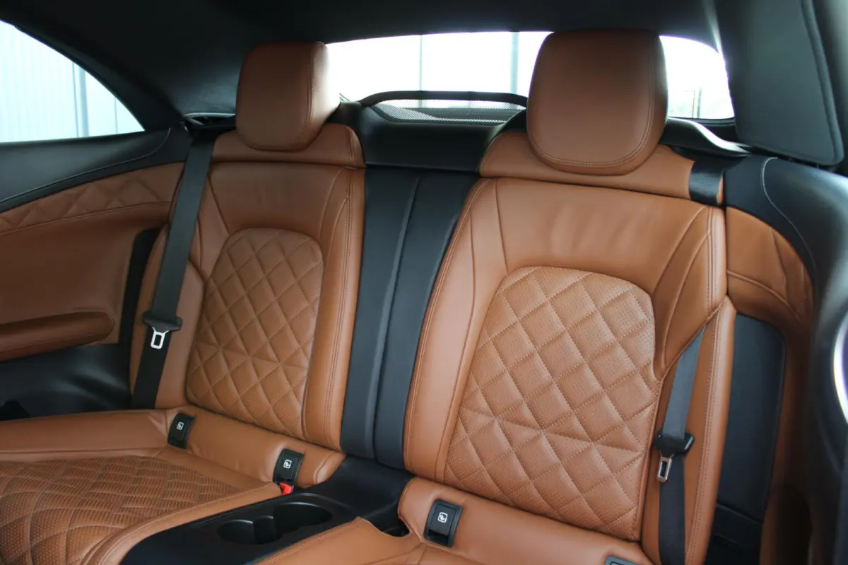 63 AMG | AMG Drivers Package | Designo | head-up | stoelkoeling | airscarf | burmester | 360 camera