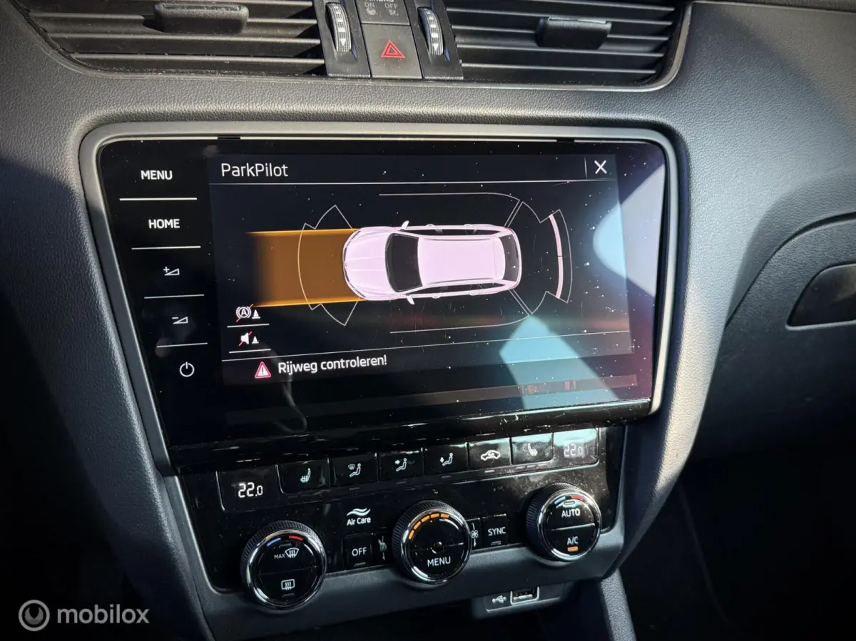 1.0 TSI|Leder|Apple Carplay|Trekhaak|
