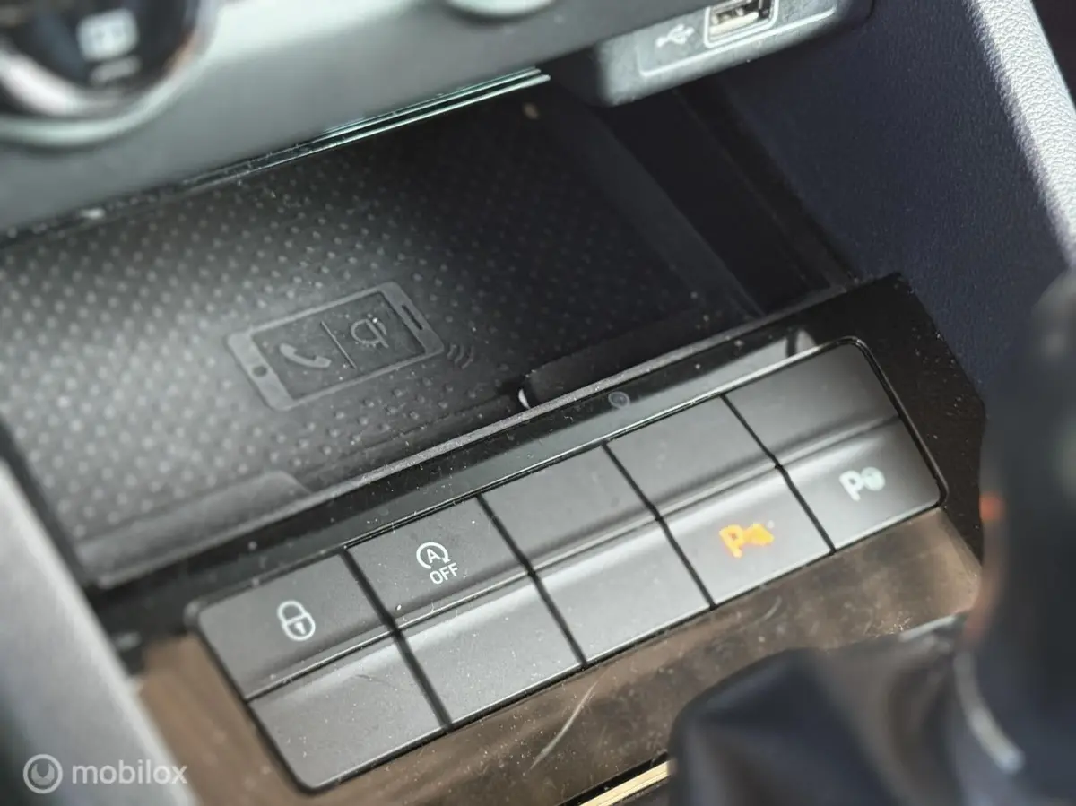 1.0 TSI|Leder|Apple Carplay|Trekhaak|