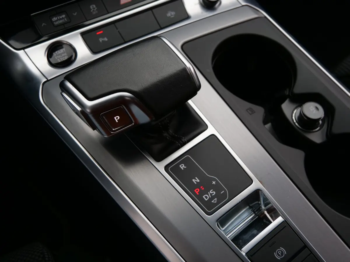 50 TFSI e quattro S edition 299 Pk Automaat Navi / DAB /  Trekhaak / S-Line