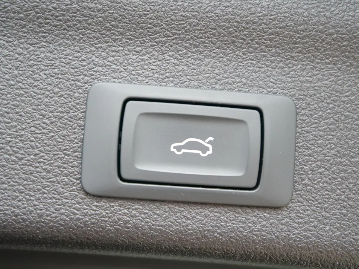 50 TFSI e quattro S edition 299 Pk Automaat Navi / DAB /  Trekhaak / S-Line