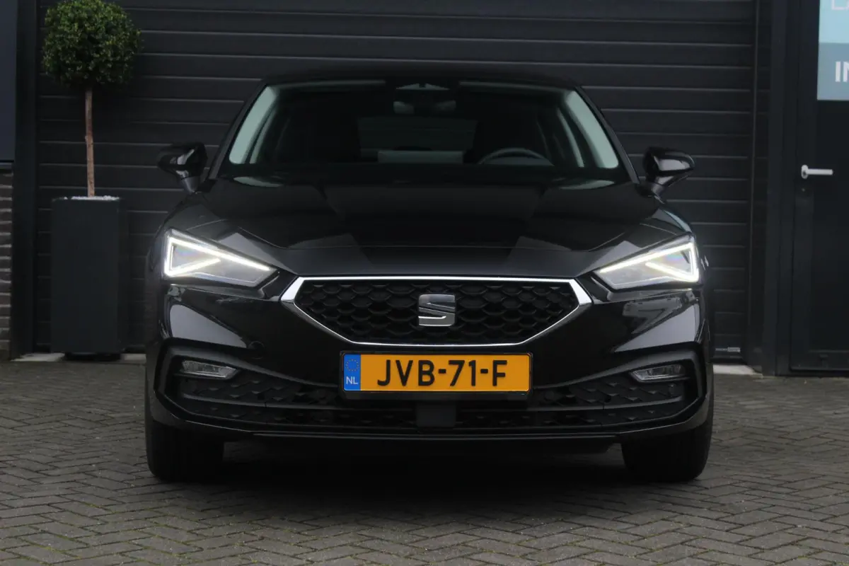 1.5 eTSI Style Business Intense Automaat | Stoel en Stuur verwarming | Camera | LED