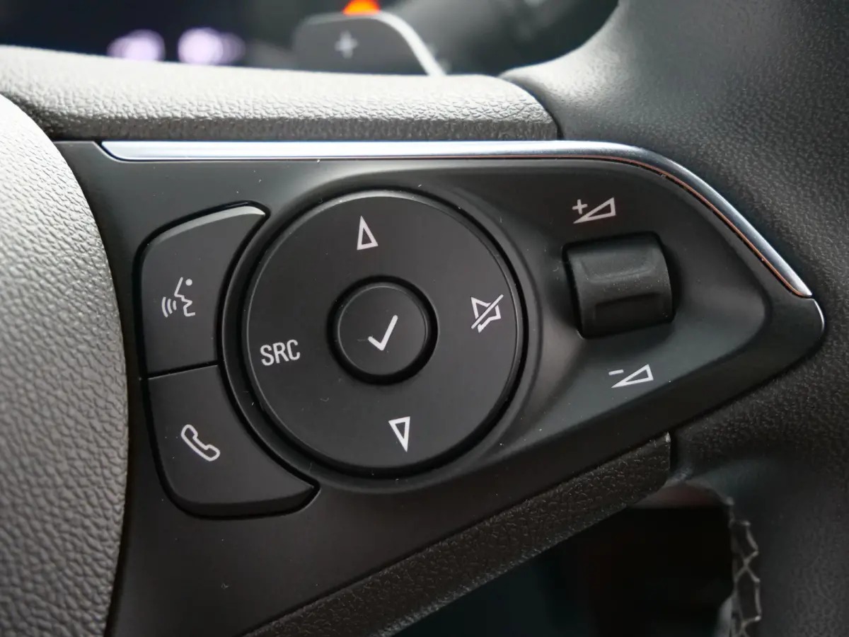 1.2 Turbo Business Elegance 130 Pk Automaat Navigatie / DAB / Apple Carply / Camera