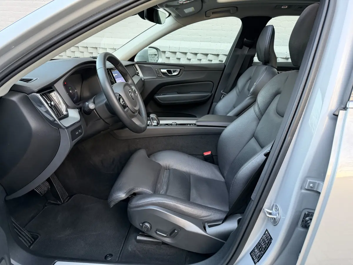 2.0 T6 Plug-in hybrid AWD Ultimate Chrome Panoramadak Headu UP Longe range SOH 100%