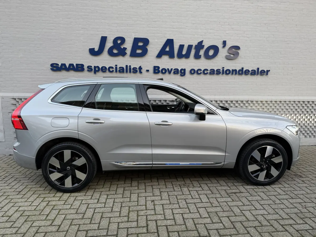 2.0 T6 Plug-in hybrid AWD Ultimate Chrome Panoramadak Headu UP Longe range SOH 100%
