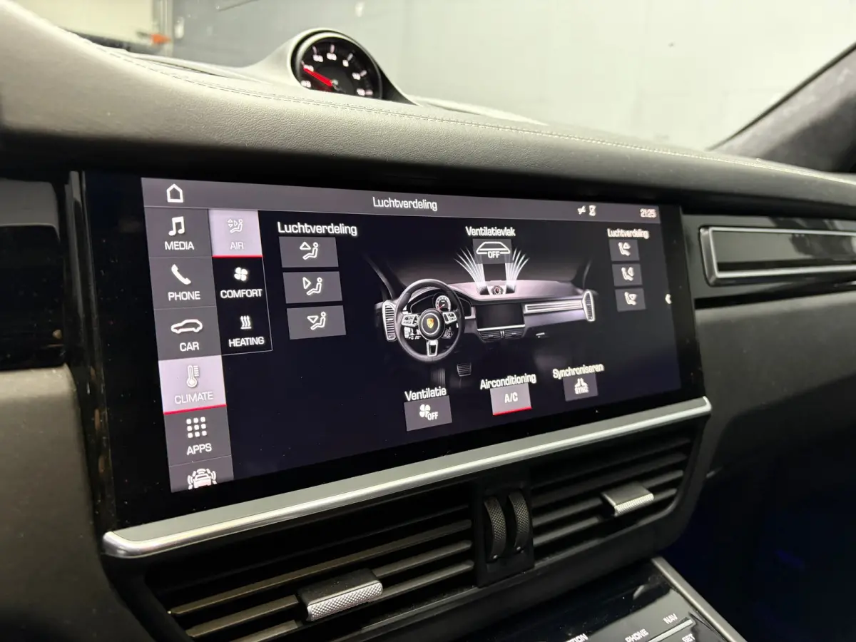 4.0 Turbo 4M Pano Burmester Stoelk