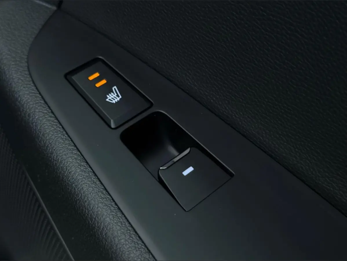 1.6 T-GDI Premium Plus / TREKHAAK / CARPLAY / PANO / 360 CAMERA / DODEHOEK / STOELVERKOELING + VERW / ELEK STOELEN