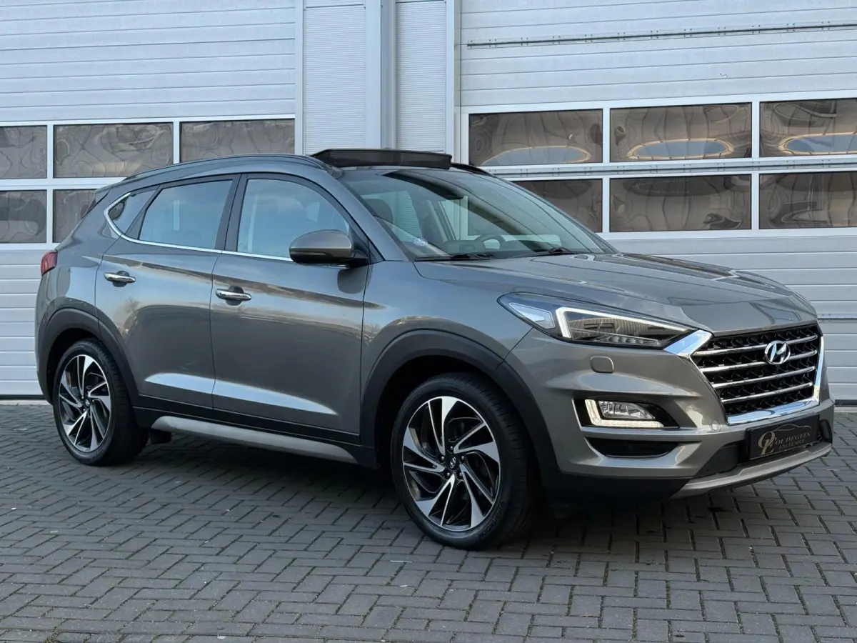 1.6 T-GDI Premium Plus / TREKHAAK / CARPLAY / PANO / 360 CAMERA / DODEHOEK / STOELVERKOELING + VERW / ELEK STOELEN