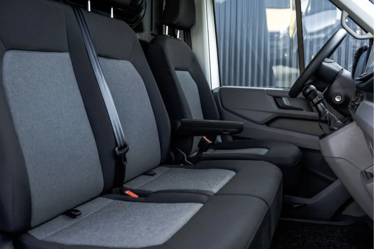 2.0 TDI L3H3 Trendline | Facelift | 140PK | Carplay | Navi | Cruise | Airco | Trekhaak