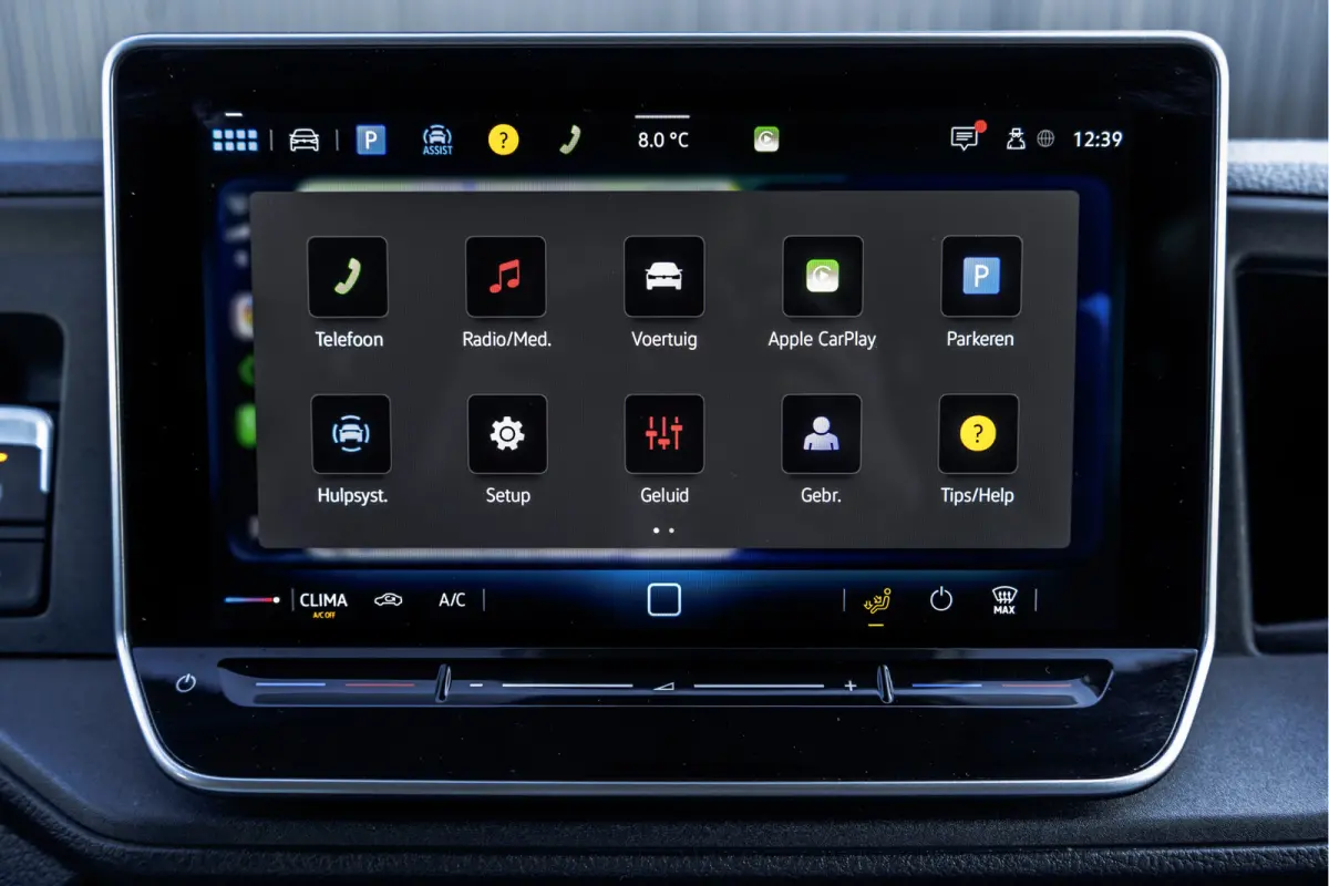 2.0 TDI L3H3 Trendline | Facelift | 140PK | Carplay | Navi | Cruise | Airco | Trekhaak