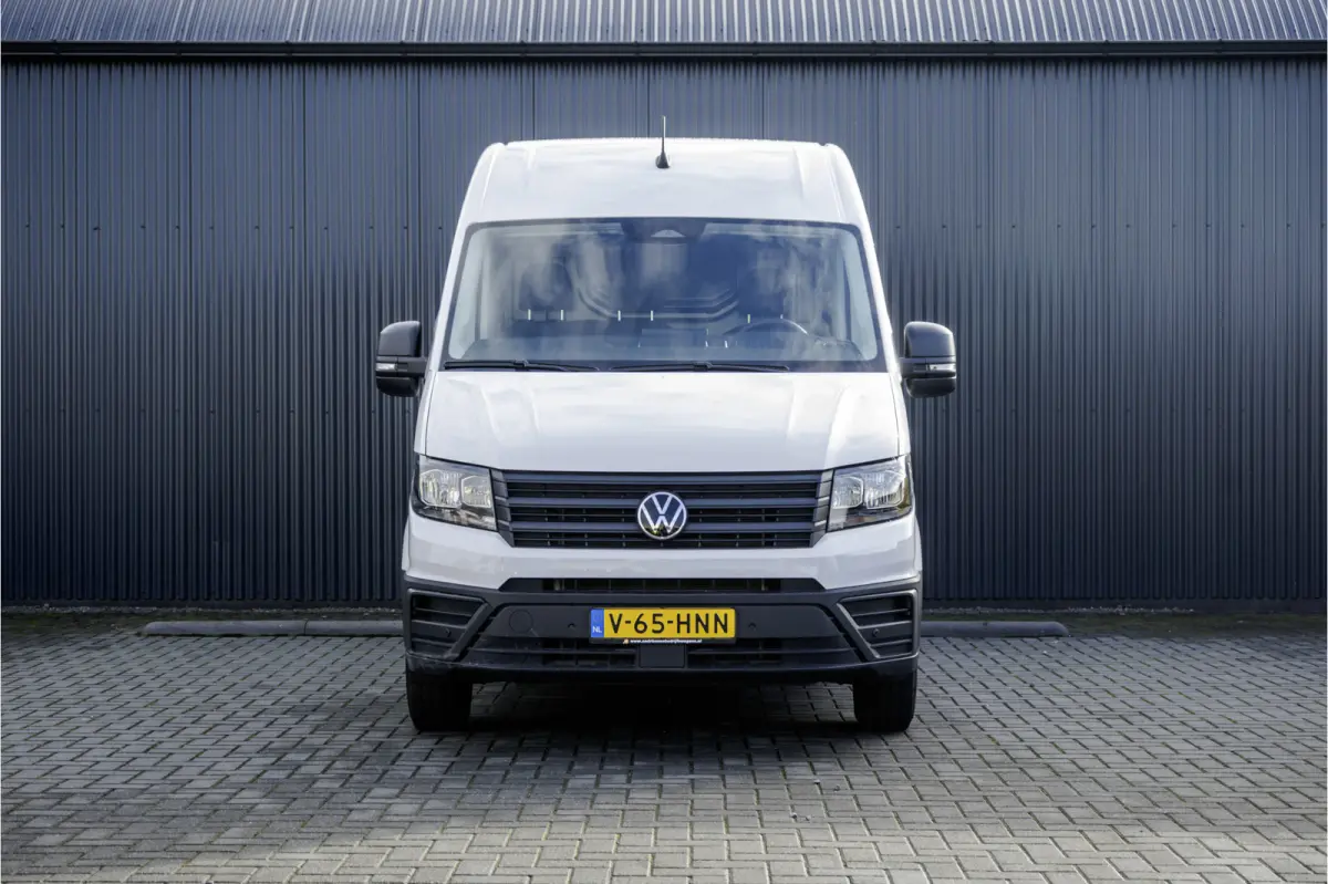 2.0 TDI L3H3 Trendline | Facelift | 140PK | Carplay | Navi | Cruise | Airco | Trekhaak