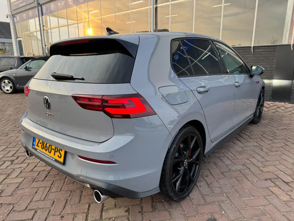 2.0 TSI GTI ** IQ LIGHT + PANO DAK + HARMAN KARDON**