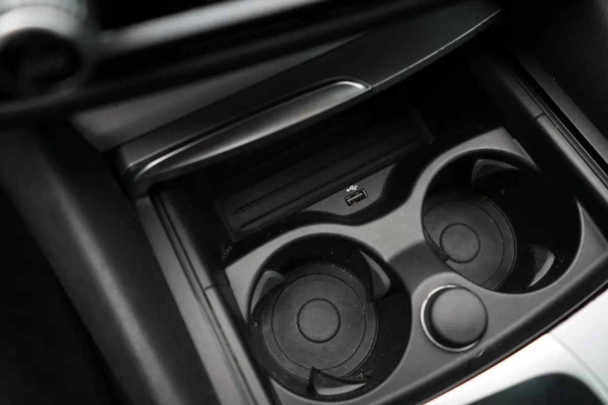 520i Corporate Lease High Executive LEDER | NAVIGATIE | PARKEERSENSOREN | ELEKTRISCHE KOFFERKLEP | AUTOMAAT |