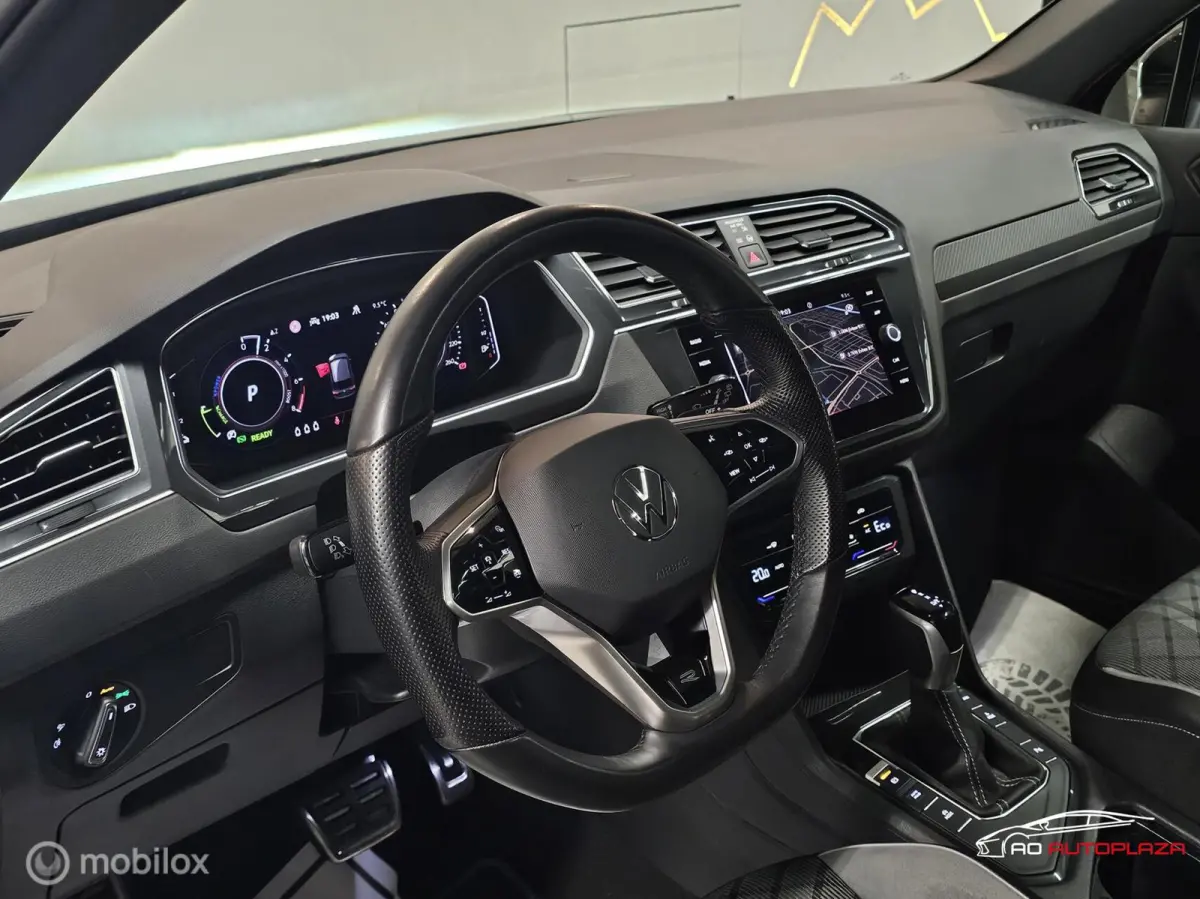1.4 TSI eHybrid 3x R-Line Panorama/Black style/Trekhaak