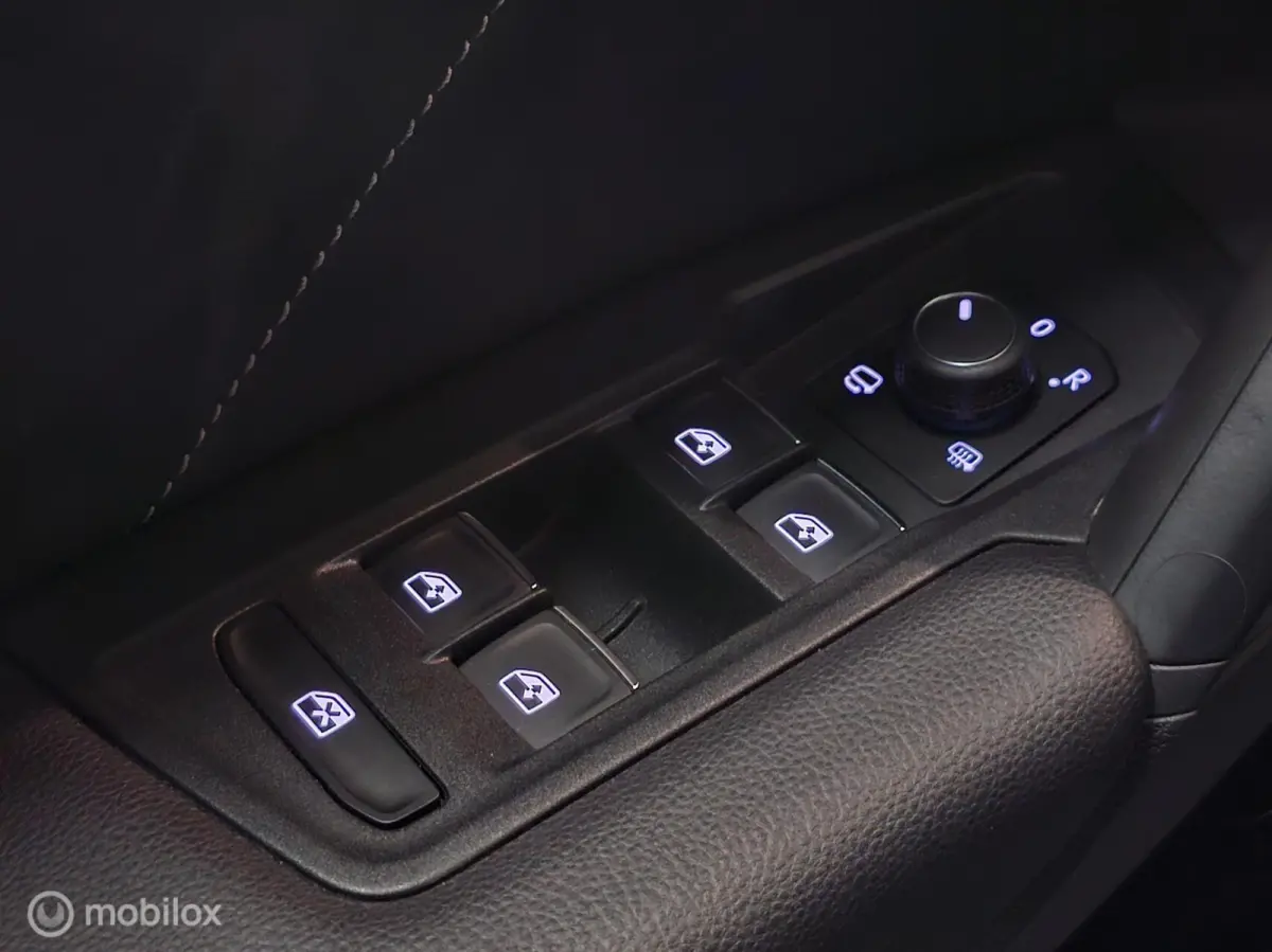 1.4 TSI eHybrid 3x R-Line Panorama/Black style/Trekhaak