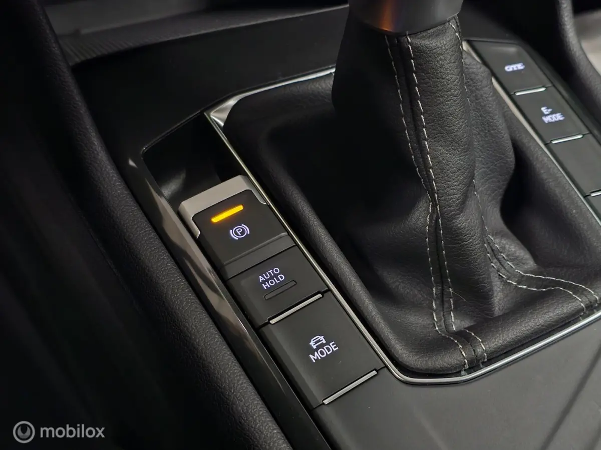 1.4 TSI eHybrid 3x R-Line Panorama/Black style/Trekhaak