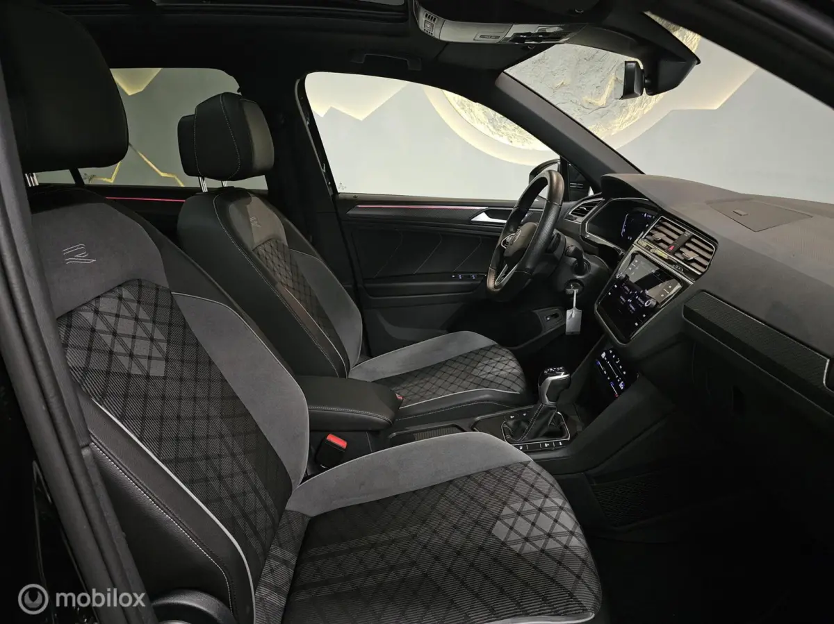 1.4 TSI eHybrid 3x R-Line Panorama/Black style/Trekhaak