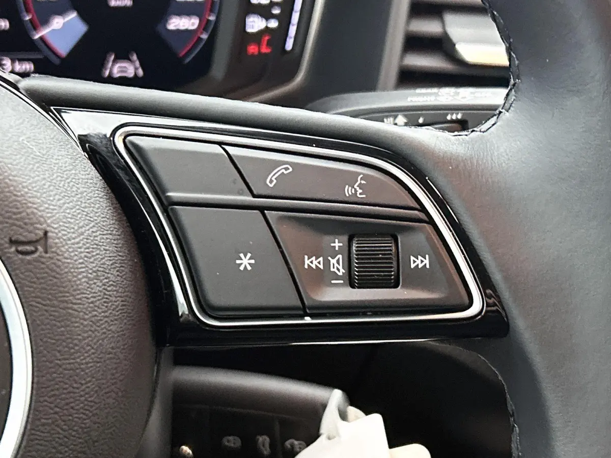 25 TFSI Pro Line 95 PK | Apple Carplay | Android Auto | Cruise Control | Airco | Lichtmetalen velgen |
