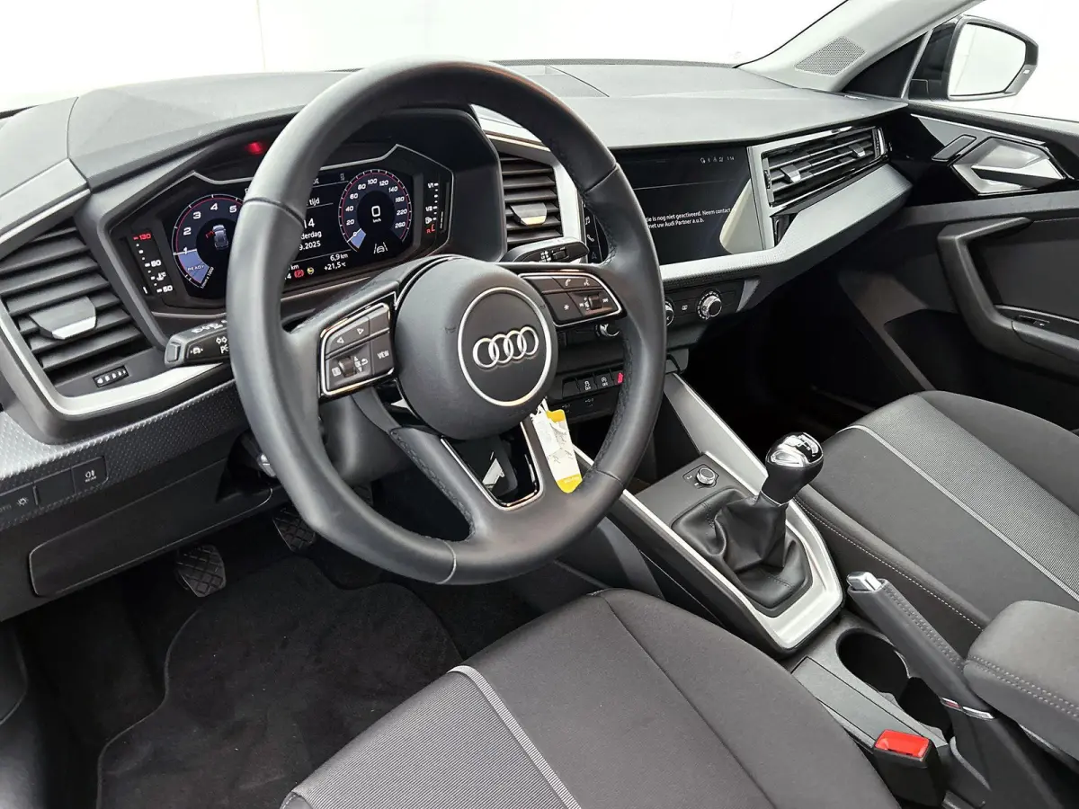 25 TFSI Pro Line 95 PK | Apple Carplay | Android Auto | Cruise Control | Airco | Lichtmetalen velgen |