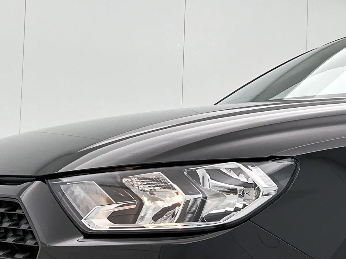 25 TFSI Pro Line 95 PK | Apple Carplay | Android Auto | Cruise Control | Airco | Lichtmetalen velgen |