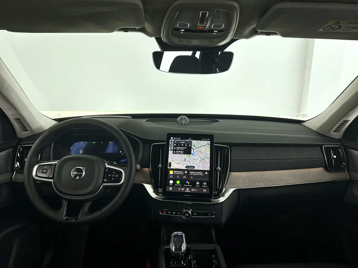 T8 Plug-in hybrid AWD Ultra Dark | Panoramadak | Luchtvering | 360º camera | Head- Up display | Bowers & Wilkins | Stoelventilatie | Trekhaak