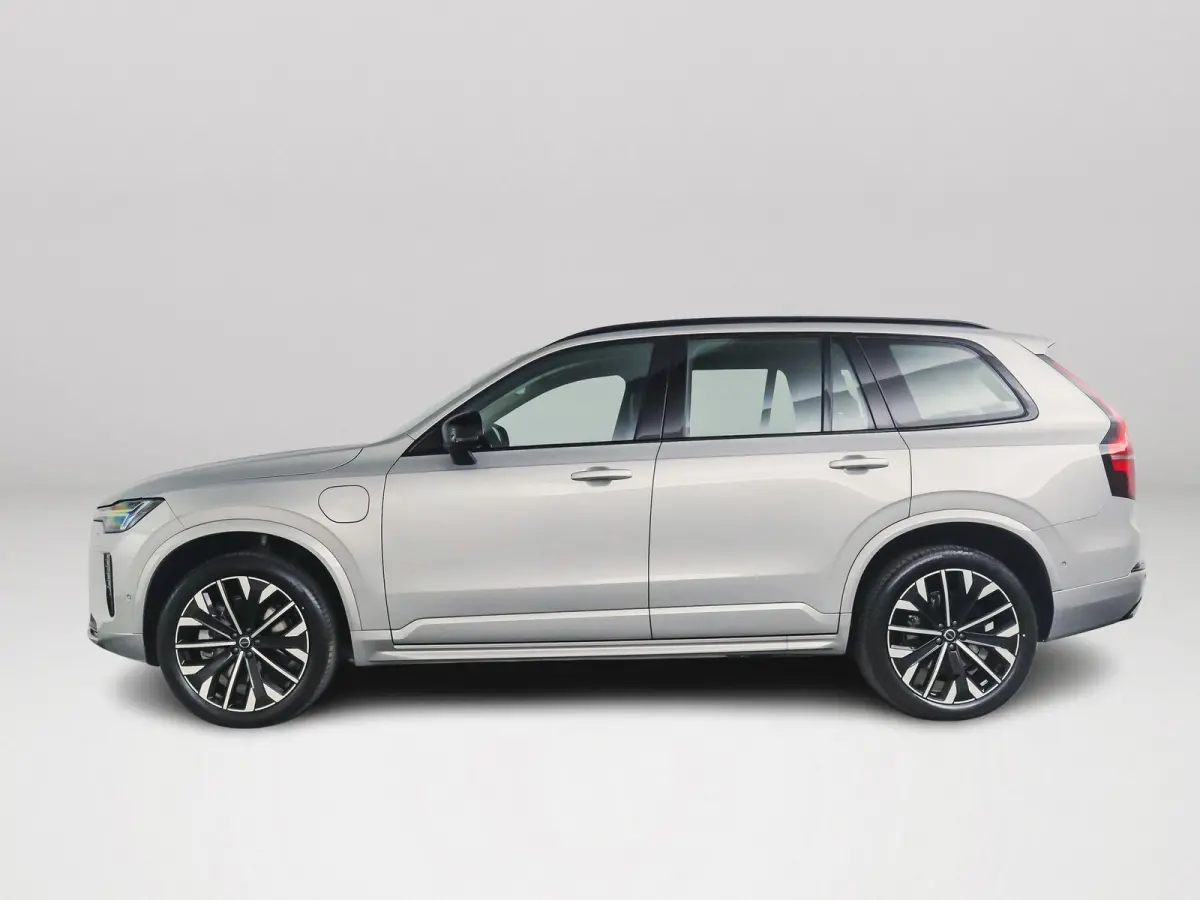 T8 Plug-in hybrid AWD Ultra Dark | Panoramadak | Luchtvering | 360º camera | Head- Up display | Bowers & Wilkins | Stoelventilatie | Trekhaak